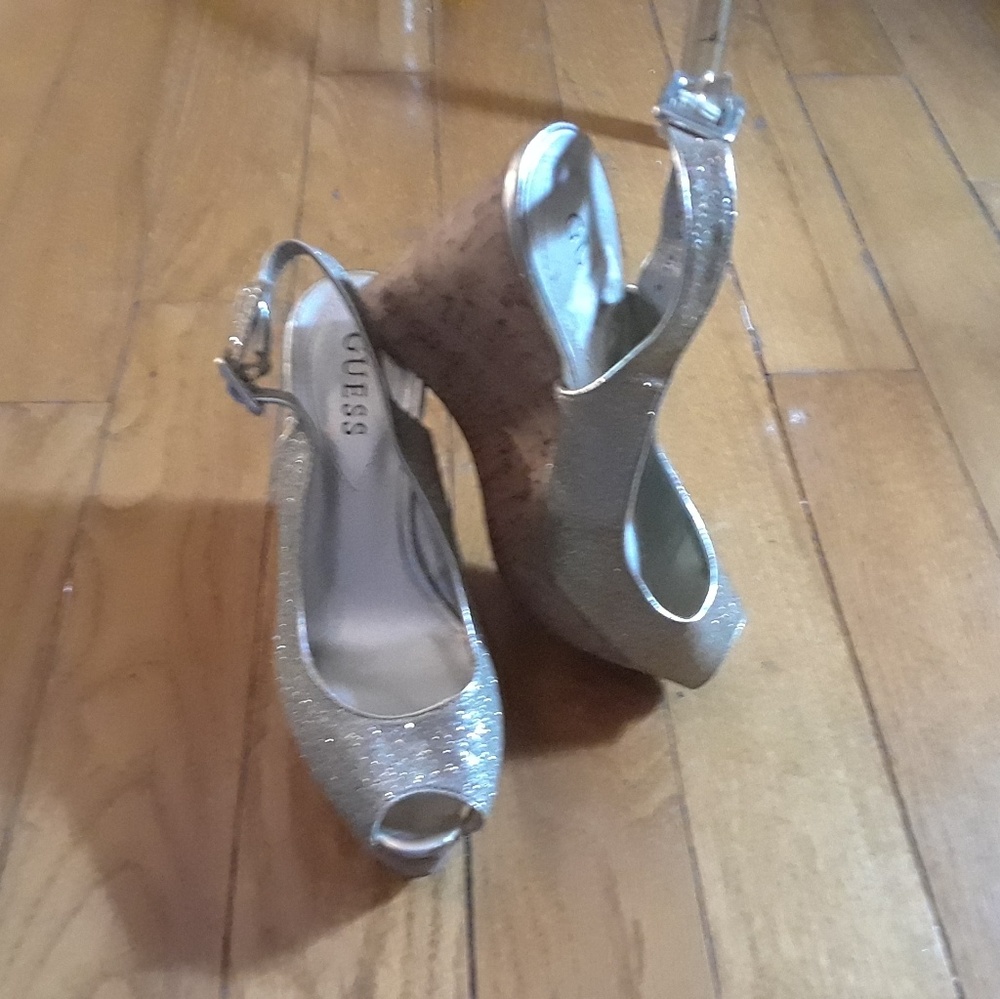 Guess wedges